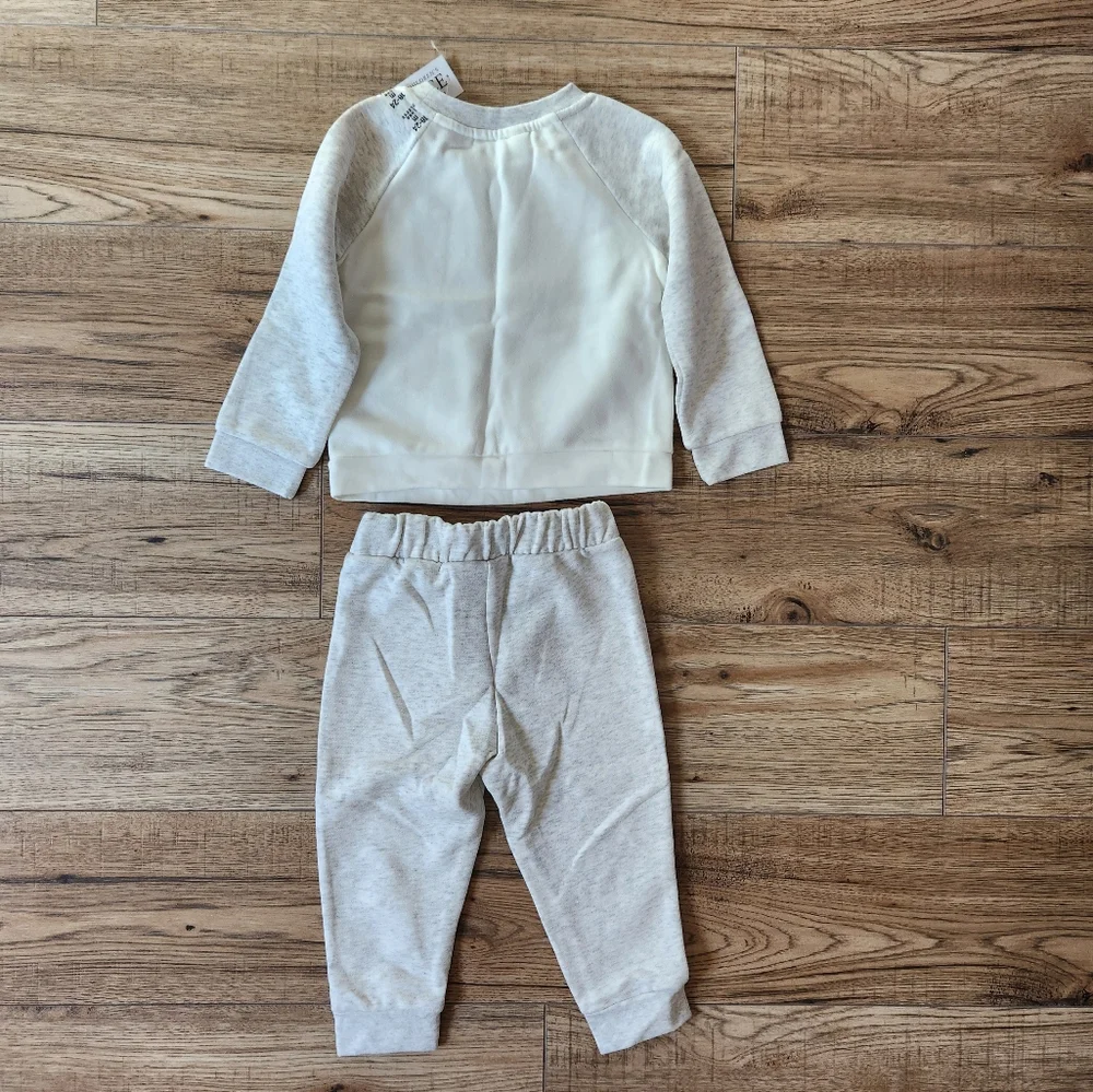 The Children's Place Unicorn/LOVE Sweatshirt/Sweatpants Set Size 18-24 months - Picture 14 of 16